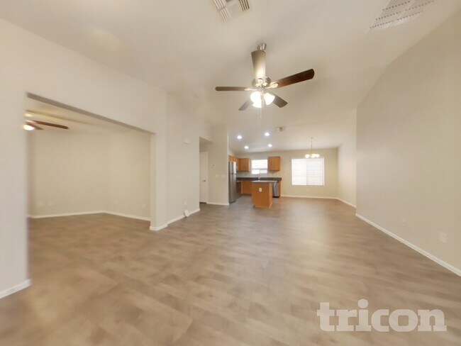 Building Photo - 29165 N Pyrite Ln