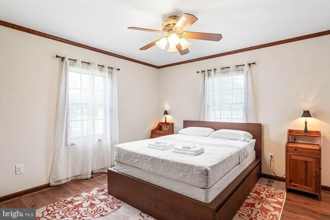 Building Photo - 641 Adams Dr