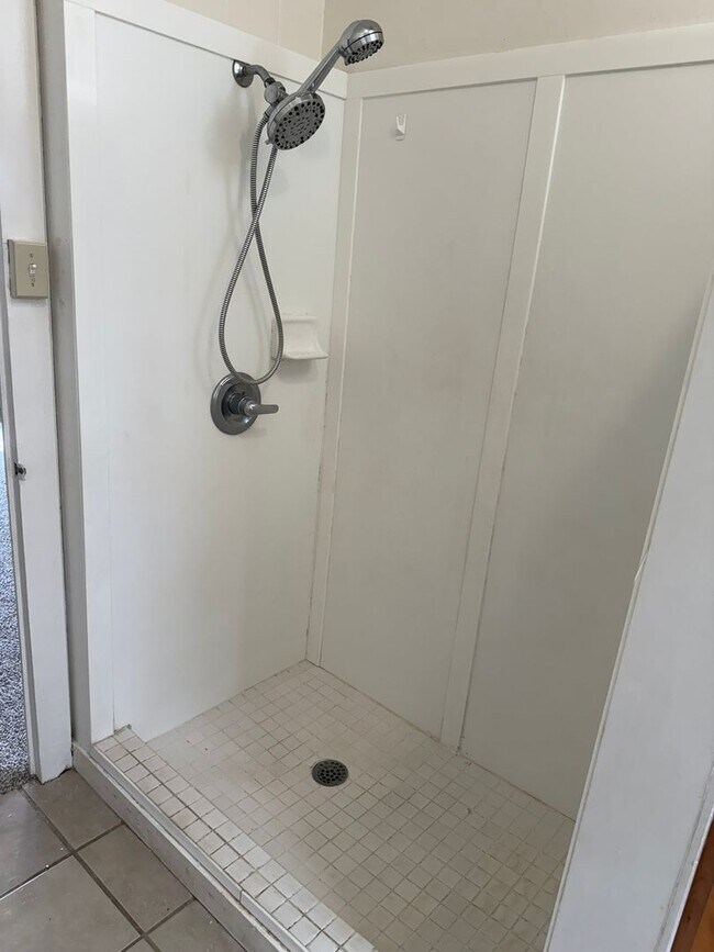 Foto del edificio - Prime location in the heart of Makiki 2 Be...