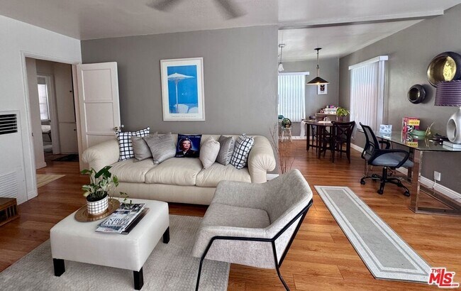 Foto del edificio - 2177 W 27th St