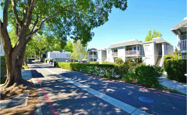 Foto del edificio - 1572 Sunnyvale Ave