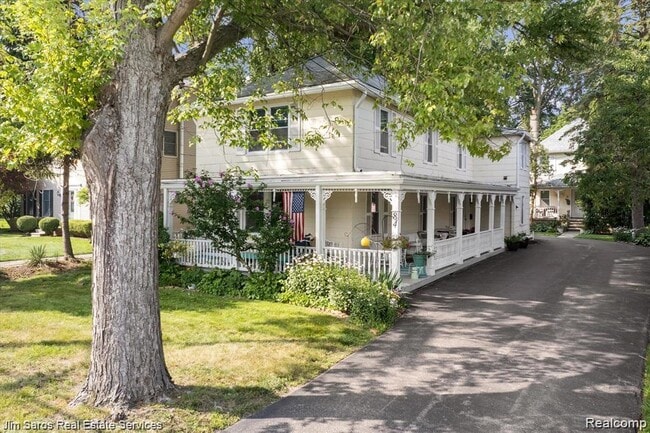 Building Photo - 84 Vernier Rd