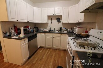 Building Photo - 62 Egmont St