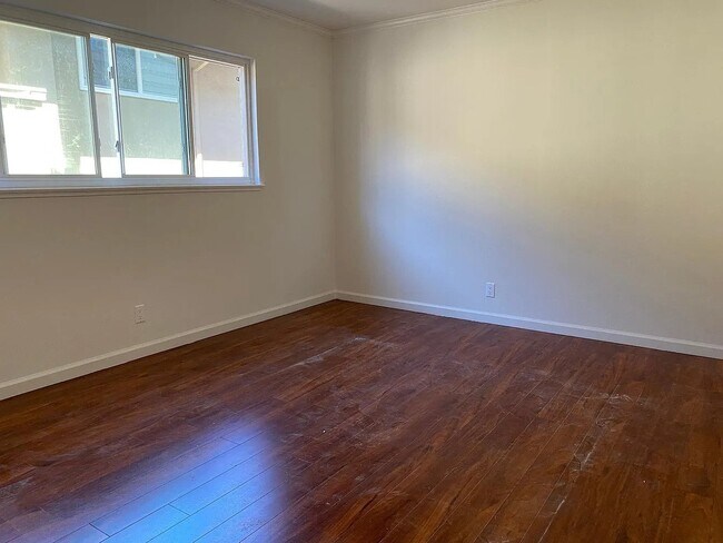 Foto del edificio - 837 Cowper St