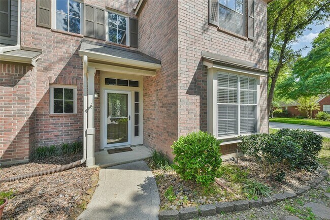 Building Photo - 2 Willow Point Pl