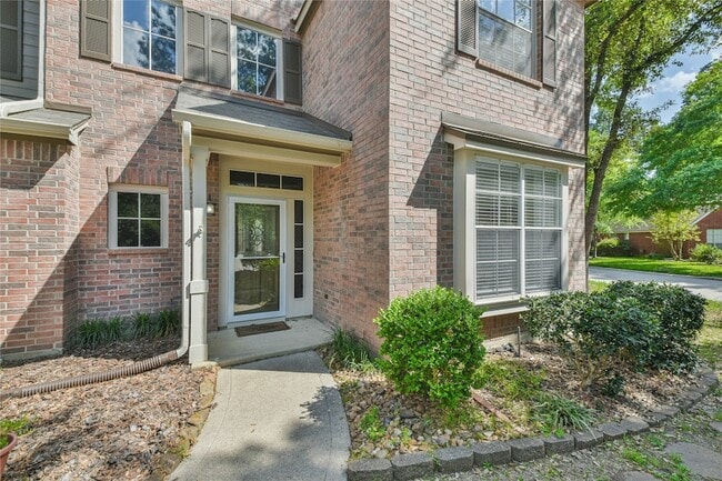 Foto del edificio - 2 Willow Point Pl