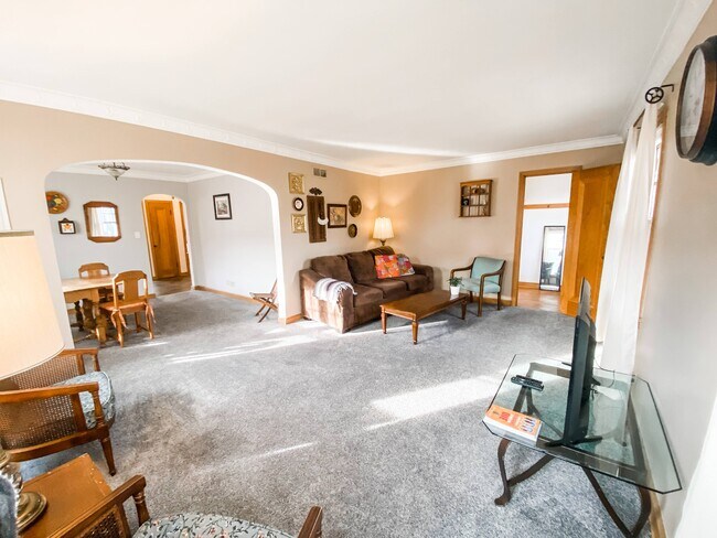 Foto del edificio - 2645 N 69th St
