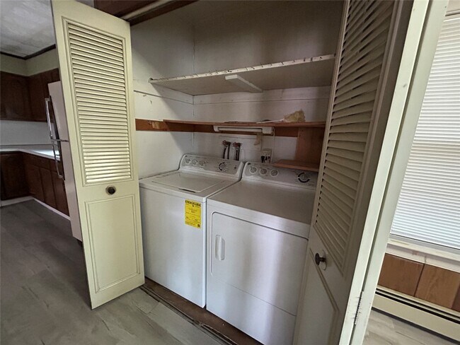 Foto del edificio - 225 Hill Ave