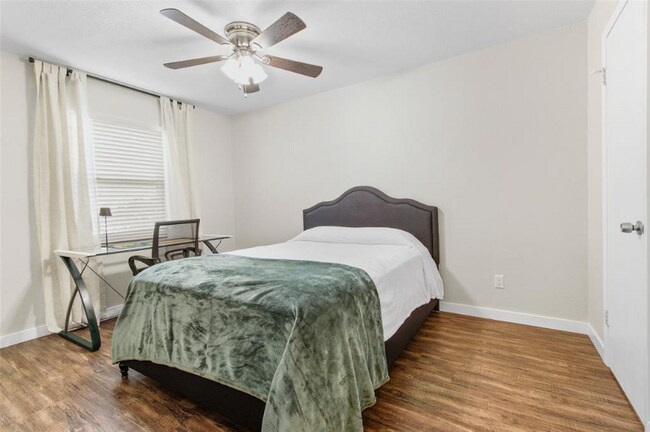 Foto del edificio - 1421 S 12th St