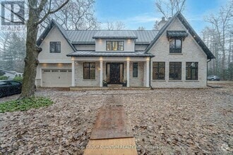 Building Photo - 1000 Roper Ave