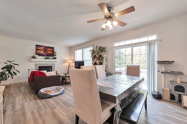 Foto del edificio - Long Realty & Property Management - 2 Bedr...