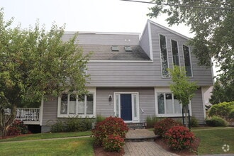 Building Photo - 6 Leeway Dr