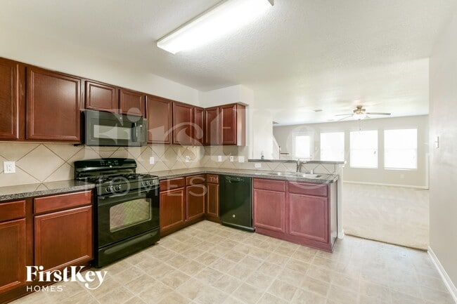 Building Photo - 9909 Hyacinth Way