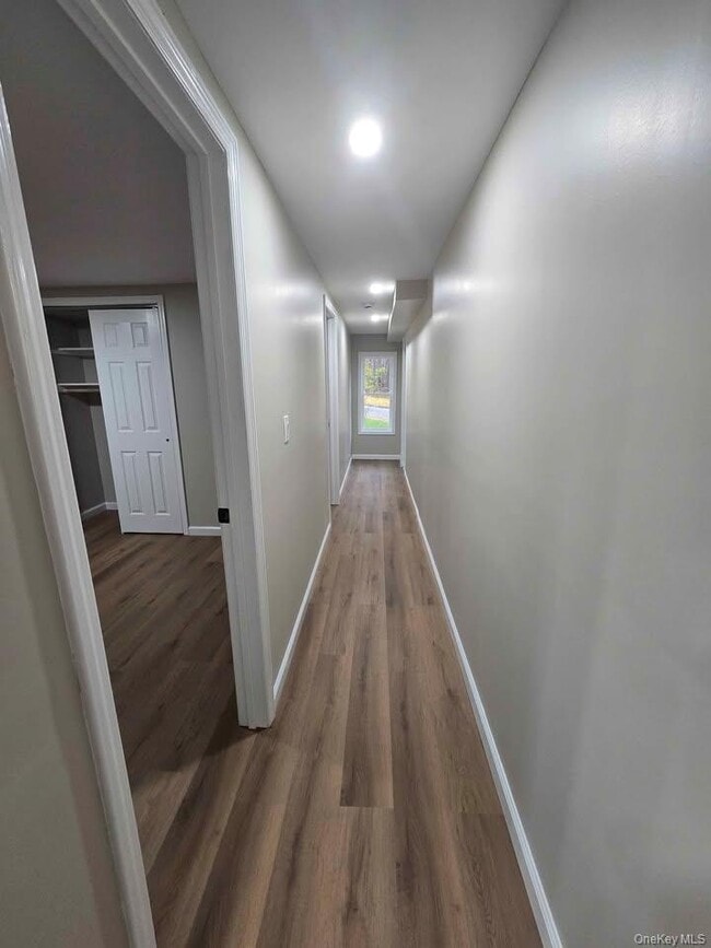 Foto del edificio - 993 N Quaker Ln