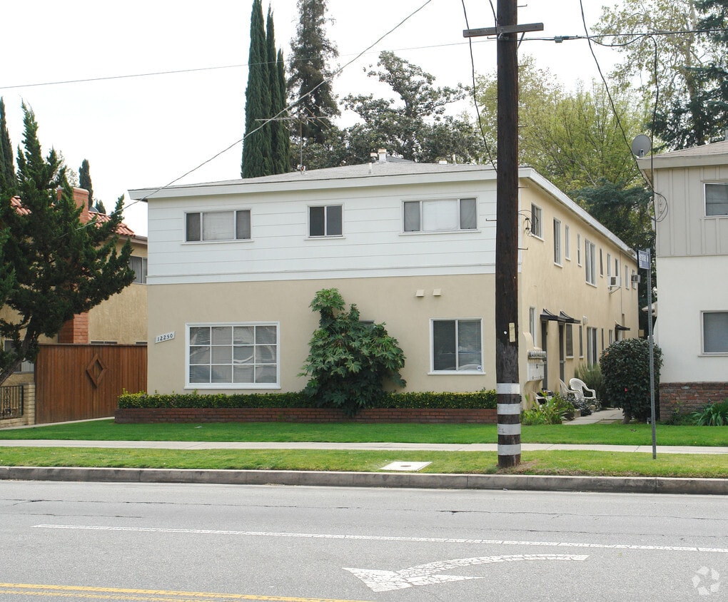 Building Photo - 12250 Magnolia Blvd