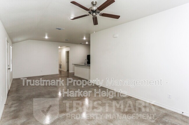 Building Photo - 2329 Alterman Dr