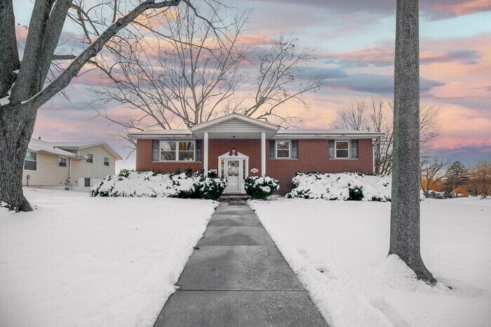 Foto principal - Home in Far North Peoria