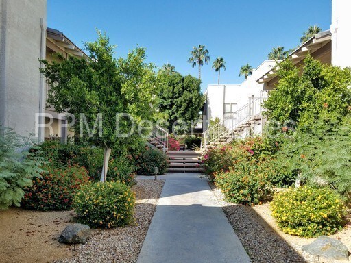 Building Photo - 1150 E Palm Canyon Dr