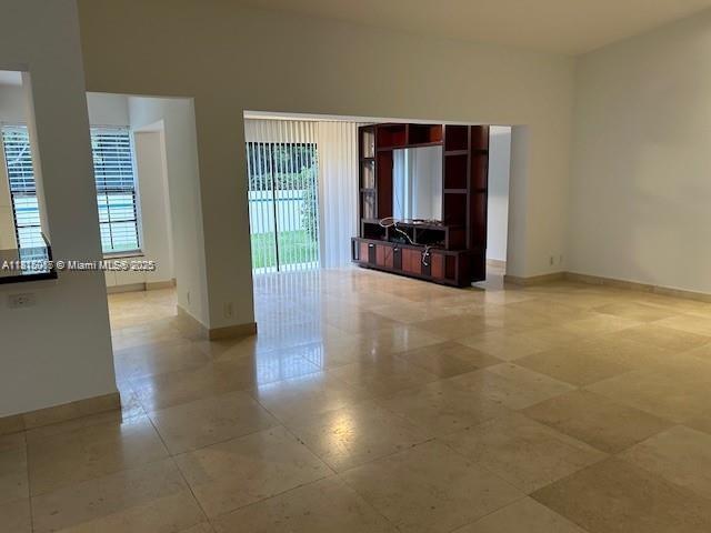 Foto del edificio - 21220 Harbor Way