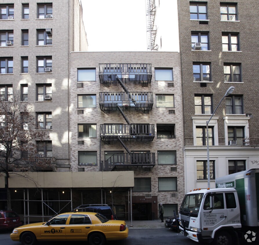 Foto del edificio - 110 E 84th St