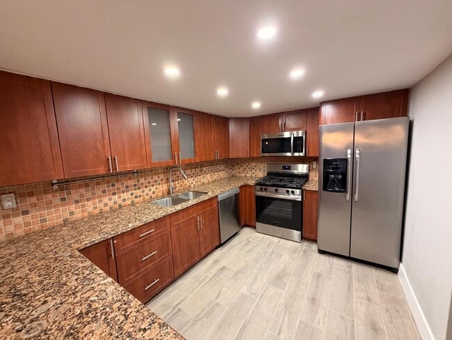 Building Photo - 6303 SW 116th Pl