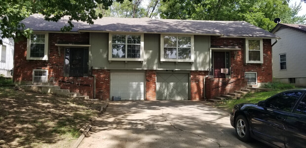 7809 Eby St, Overland Park, KS 66204 House for Rent in Overland Park