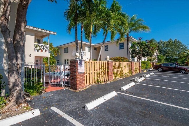 Foto del edificio - 2591 NE 55th Ct