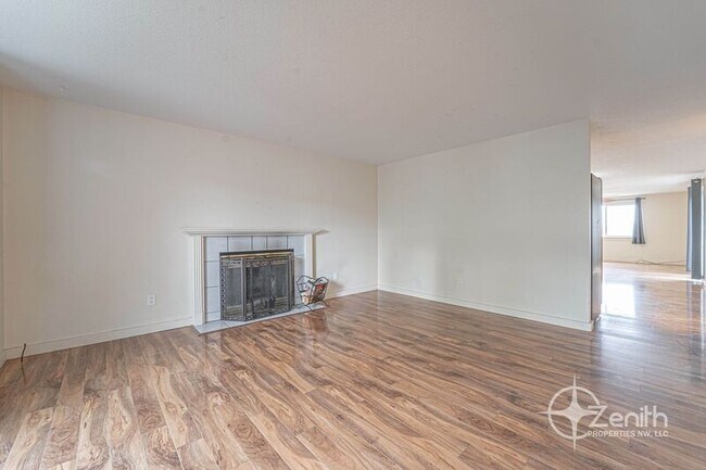 Foto del edificio - 16004 NE 47th St
