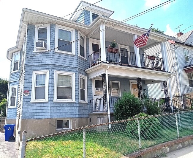 Building Photo - 33 Bigelow St