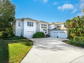 Building Photo - 5018 63rd Dr W