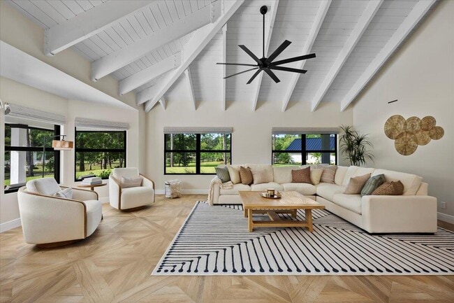 Building Photo - 13849 Deer Creek Dr