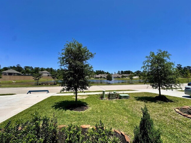 Foto del edificio - 6151 White Spruce Dr