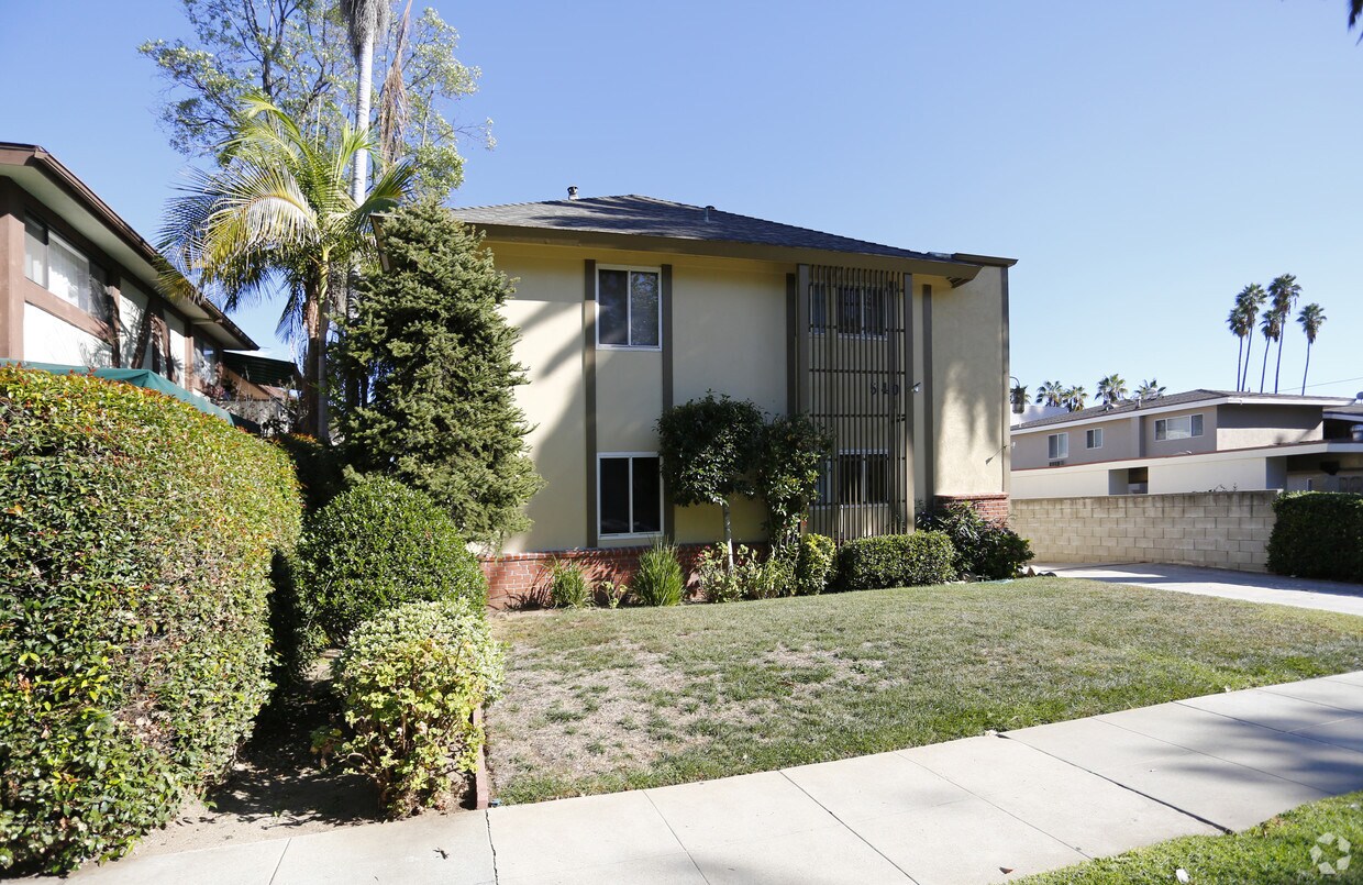 Primary Photo - 540 Euclid Ave