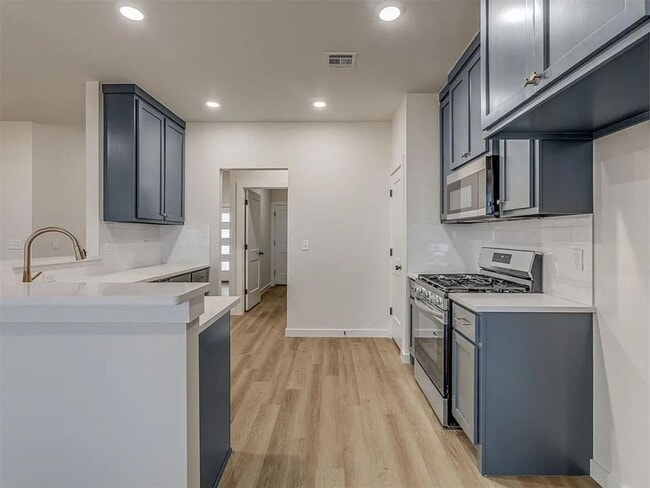 Photo - 8305 NW 163rd Ter House