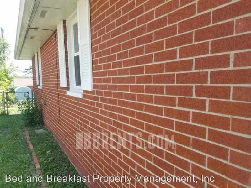 Building Photo - 618 Hickory Hill Dr