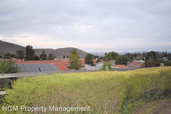 Building Photo - 3 br, 2 bath House - 5100 Avenida Del Sol