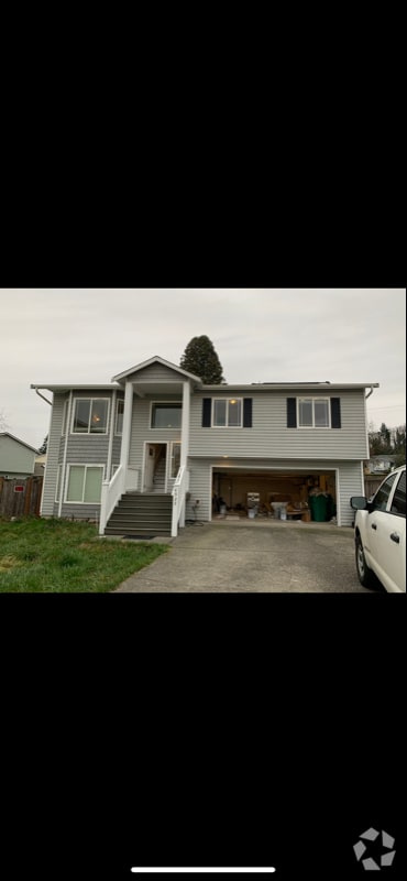 Building Photo - 4923 61st Dr NE