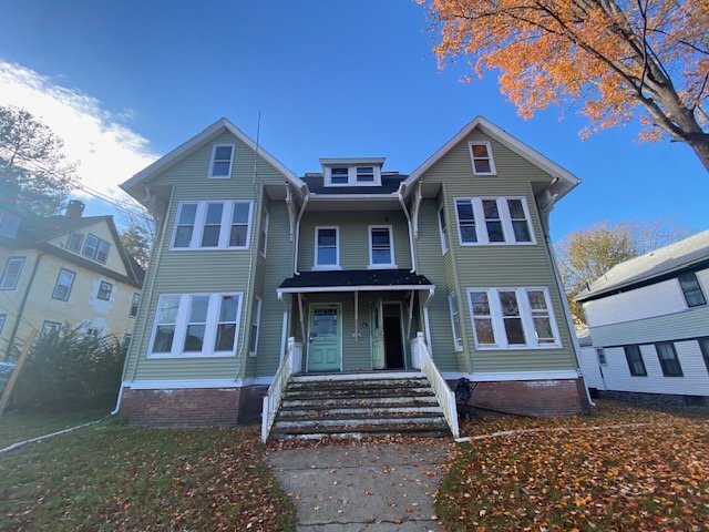 Primary Photo - 3 Bed/1 Bath Ready Now!