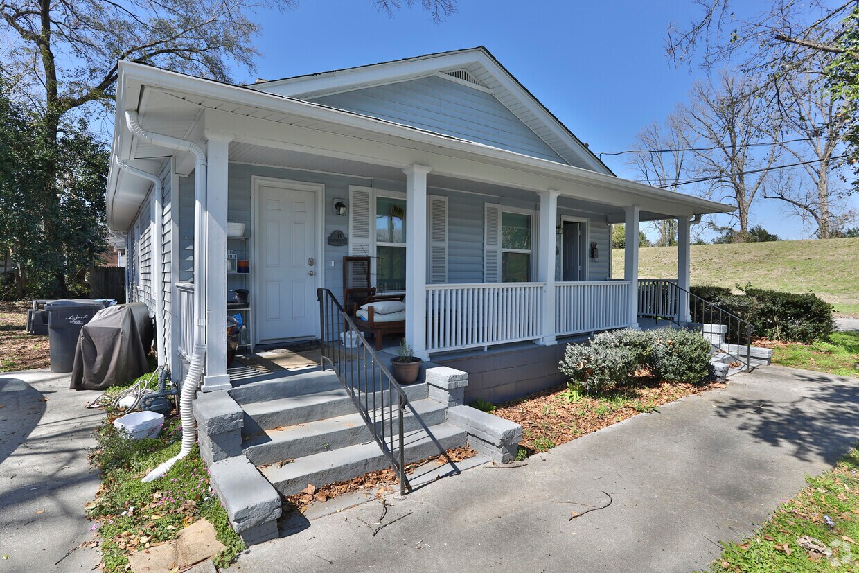 Primary Photo - 101 1st St