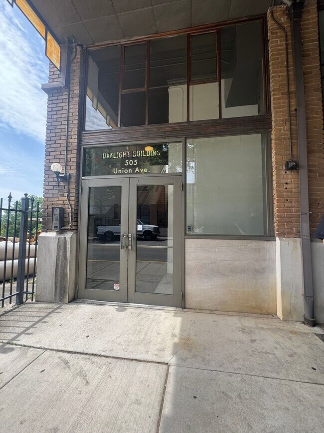 Foto del edificio - Knoxville Downtown living!!!  Historic Day...