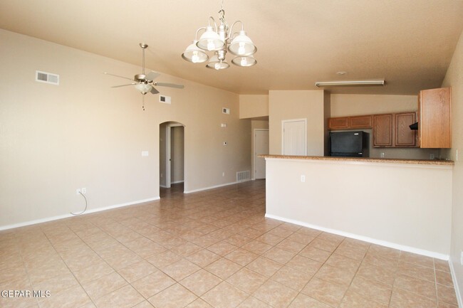 Foto del edificio - 6978 Red Oak Ct