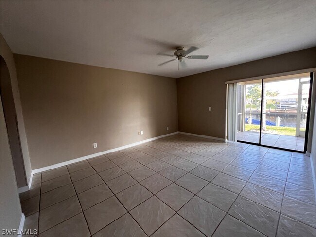 Building Photo - 4321 Country Club Blvd