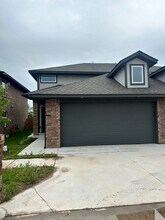 Building Photo - 3751 S Broadway Ave