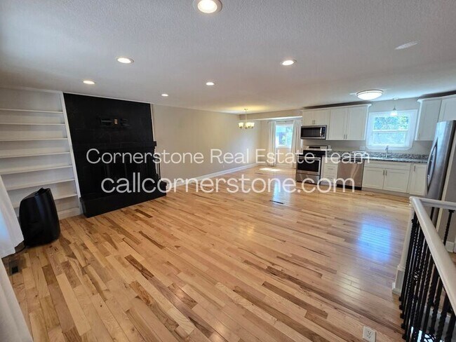 Foto del edificio - 2215 N Chelton Rd