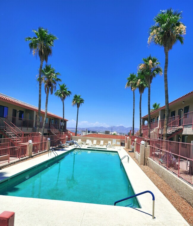 Piscina - 1957 Mesquite Ave