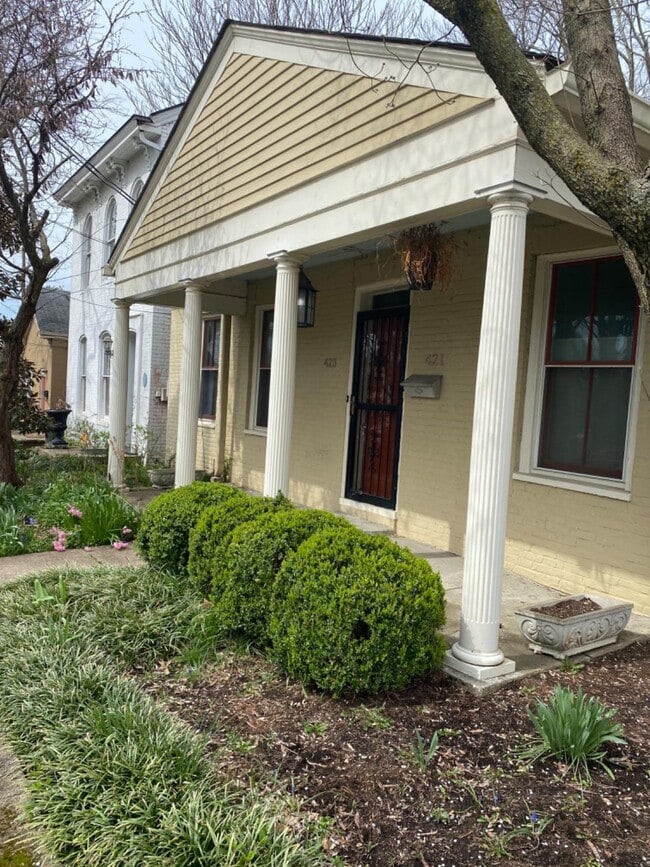 Building Photo - 423 Spring St