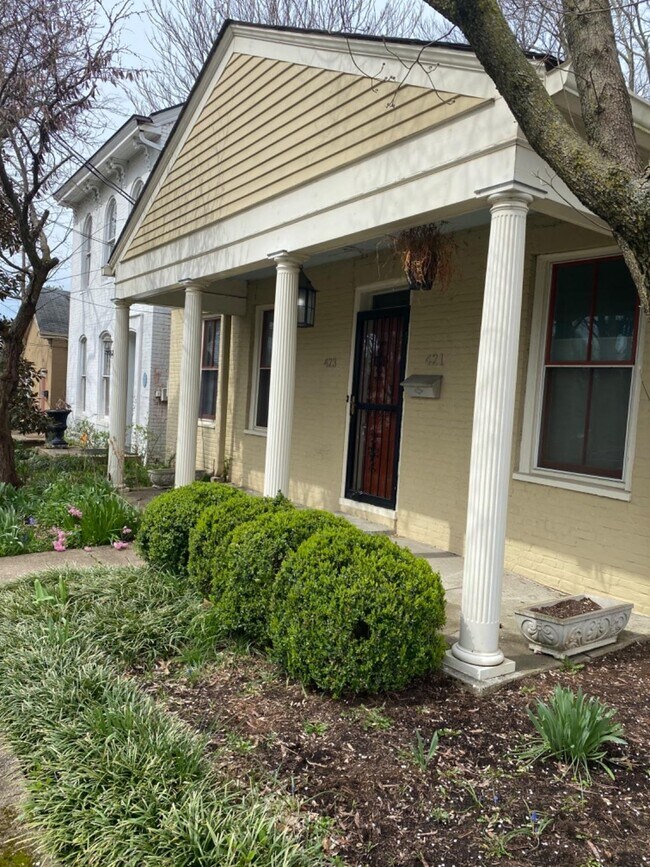 Foto del edificio - 423 Spring St