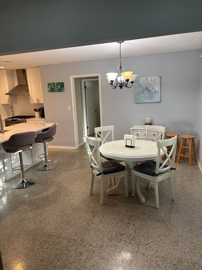 Photo - 3313 W Granada St House