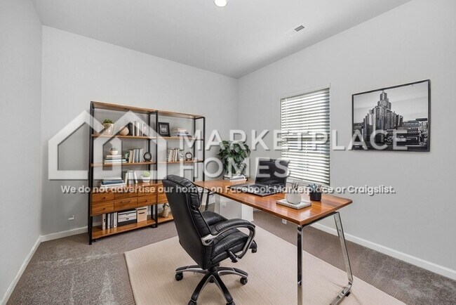 Foto del edificio - 14773 Mountain Strm Dr