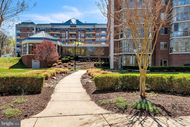Building Photo - 940 Astern Way